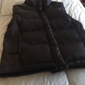 Black puff vest